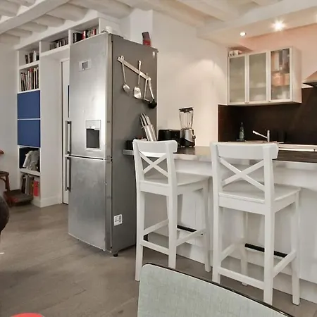 Apartment Charming In Le Marais *